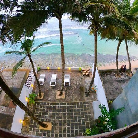 Asa Bay Beach Resort 陶尔佩 外观 照片