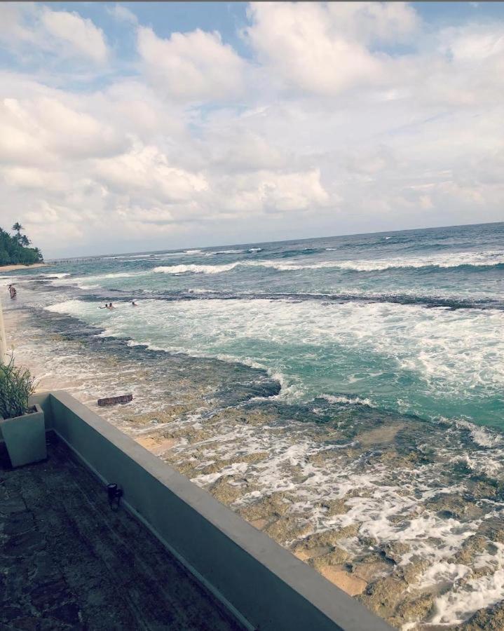 Asa Bay Beach Resort 陶尔佩 外观 照片