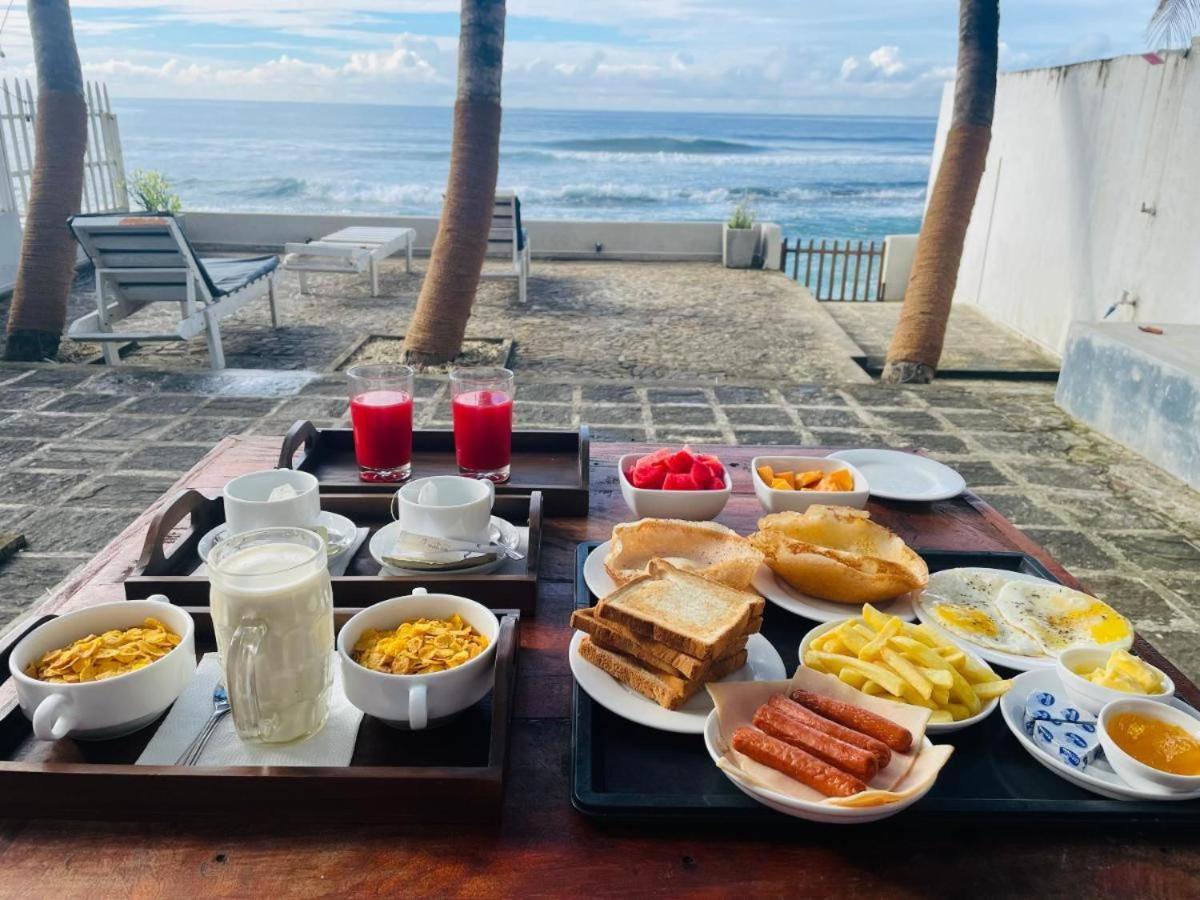 Asa Bay Beach Resort 陶尔佩 外观 照片