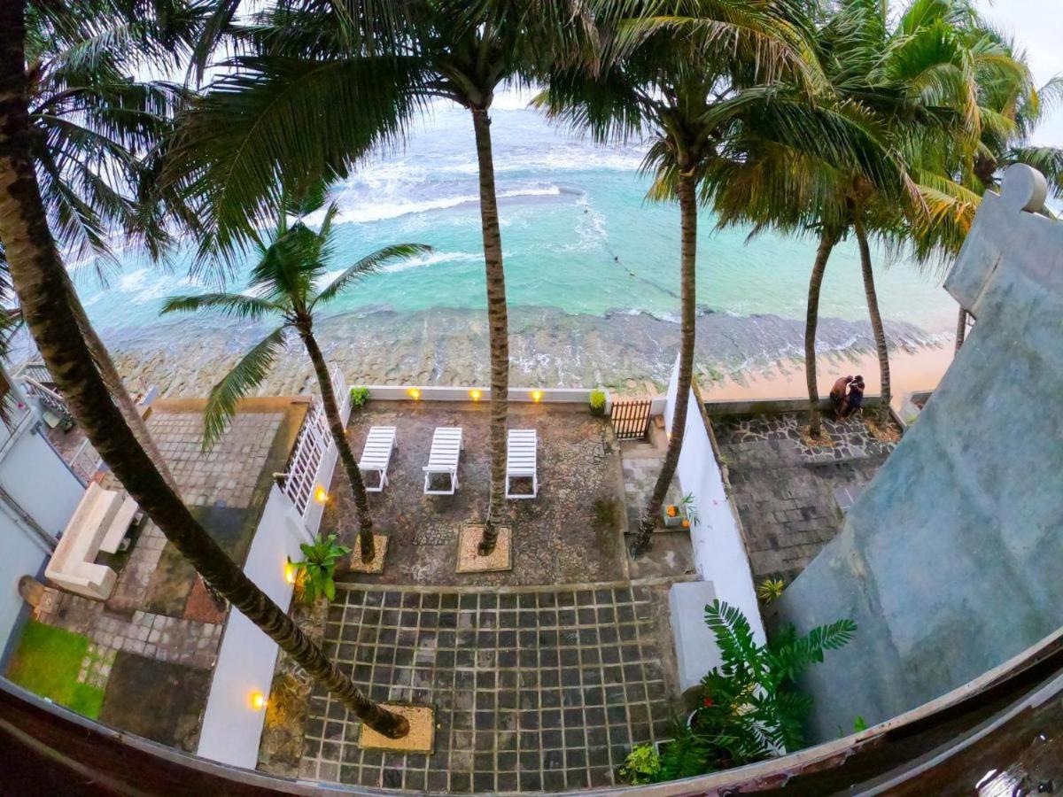 Asa Bay Beach Resort 陶尔佩 外观 照片